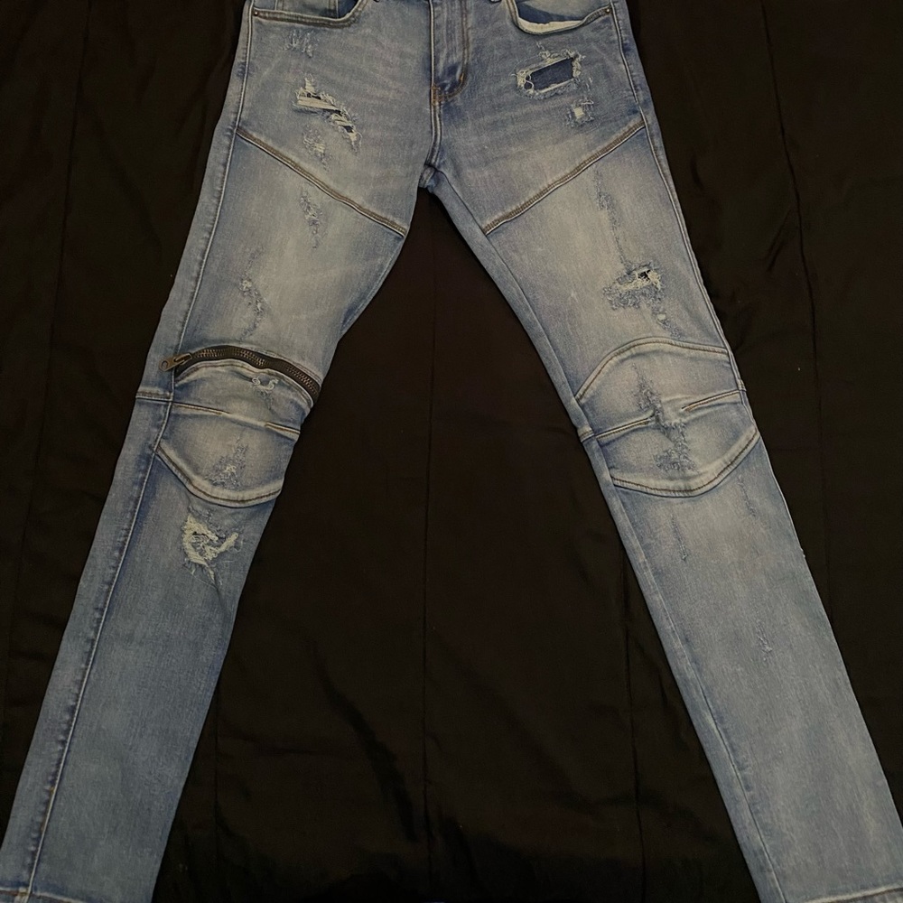 CryspDenim Light-washed Jeans